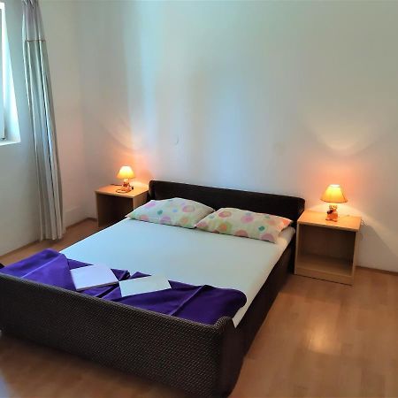 Cozy Apartments With Sea View Novi Vinodolski Buitenkant foto