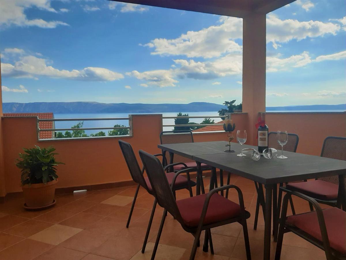 Cozy Apartments With Sea View Novi Vinodolski Buitenkant foto